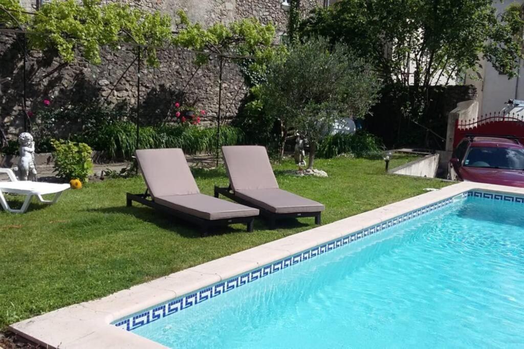 St Jean Du Gard : Spacious Apartment With Use Of Pool Saint-Jean-du-Gard Esterno foto