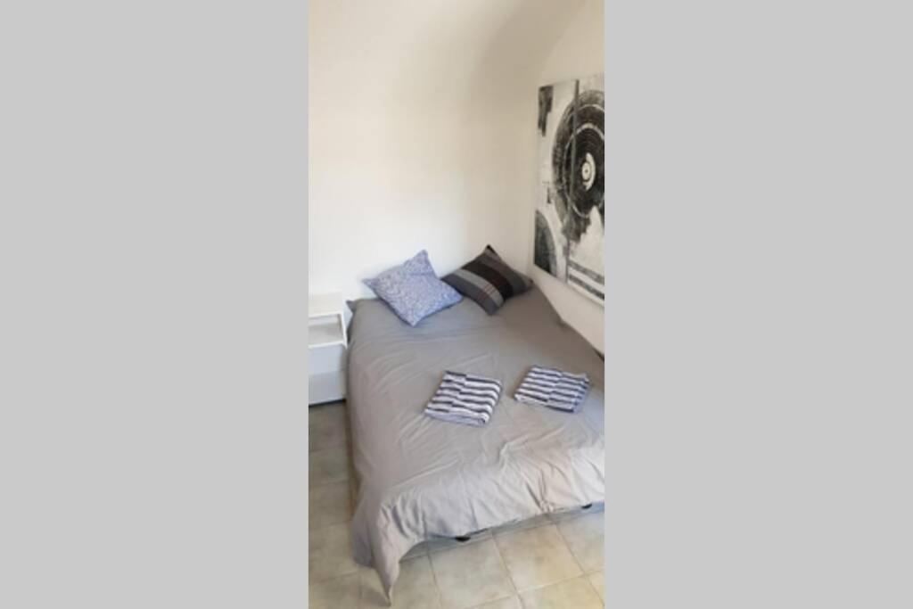 St Jean Du Gard : Spacious Apartment With Use Of Pool Saint-Jean-du-Gard Esterno foto