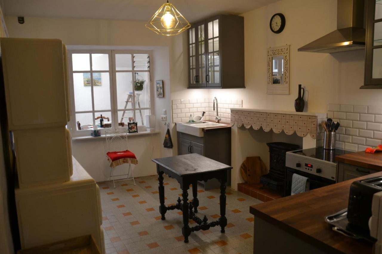 St Jean Du Gard : Spacious Apartment With Use Of Pool Saint-Jean-du-Gard Esterno foto