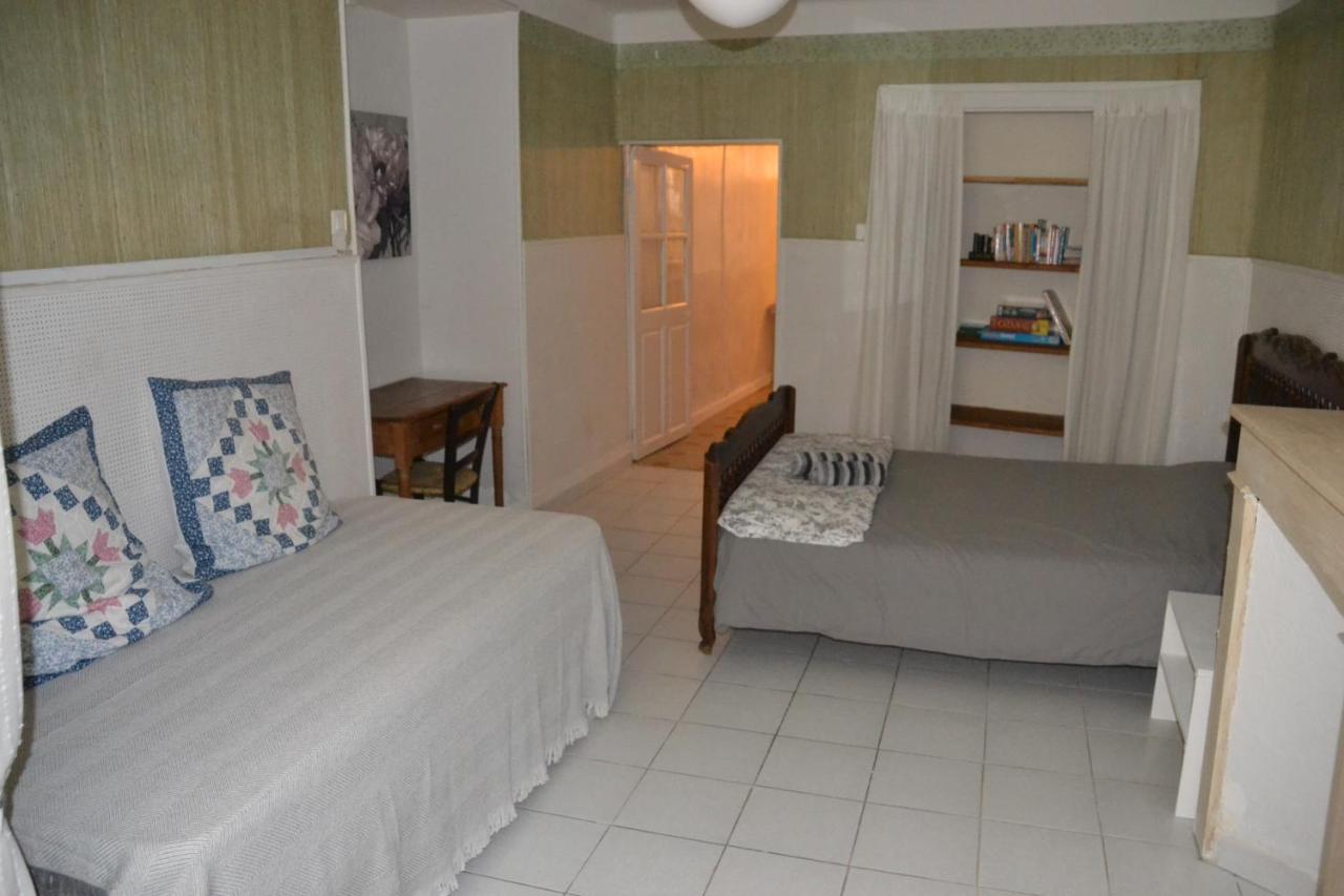 St Jean Du Gard : Spacious Apartment With Use Of Pool Saint-Jean-du-Gard Esterno foto